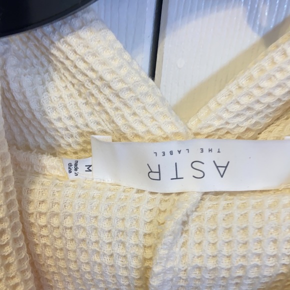 NWT ASTR The Label Hold Me Hoodie and Shorts Set - Picture 8 of 12